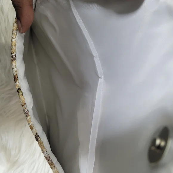 Women's Straw Woven Beach Boho Magnetic Envelope Clutch Multicolor Handbag - Picture 5 of 5